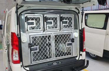 VQuip - Transforming Vehicles | Lost Dogs Home Animal Transport Van - Img2